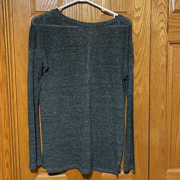 Old Navy boyfriend style long sleeve with front pocket - Picture 2 of 3